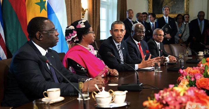 Obama ai giovani leader africani: "L'omofobia è come il razzismo!" - obama africa visit - Gay.it Archivio