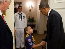 Obama contro la politica anti-gay dei Boy Scouts of America - obama boyscoutBASE - Gay.it Archivio