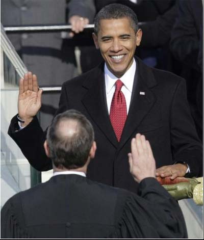 It's Obama day. Hallelujah! - obamagiuraF3 - Gay.it Archivio