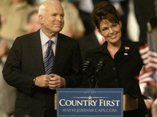 Nozze gay e elezioni USA: Sarah Palin contro John McCaine - palin mccaineBASE - Gay.it Archivio
