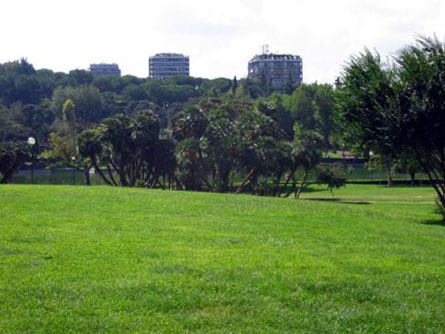 Roma, denunciati due gay per atti osceni: "Ci baciavamo" - parcoeurF1 - Gay.it Archivio