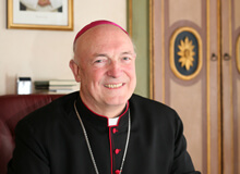 Omosessualità e fede: Arcigay Pavia incontra il Vescovo - pavia vescovoBASE - Gay.it Archivio