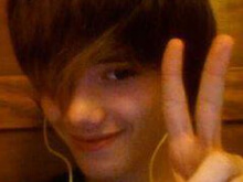 Usa: un altro adolescente gay si toglie la vita - phillip parkerBASE - Gay.it Archivio