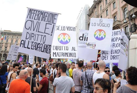 Il Pride, il cardinale e la promessa di Pisapia - pisapisaguaianaF1 - Gay.it Archivio