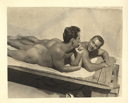 Pornostoria d'autunno - pornostoriaF2 - Gay.it Archivio