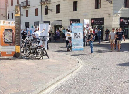 Vicenza Pride, una processione per "purificare" le vie della città - preghieravicenzaBASE 1 - Gay.it Archivio