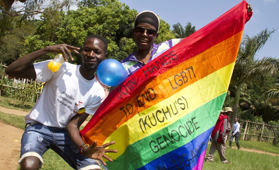 Museveni permetterà di "fare cose da stupidi" ai gay adulti - pride uganda2 - Gay.it Archivio