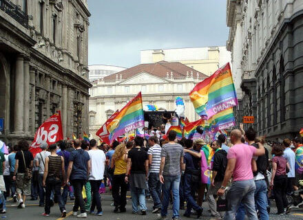 Milano, aggredito nel giorno del Pride - pridemilano2013BASE 1 - Gay.it Archivio