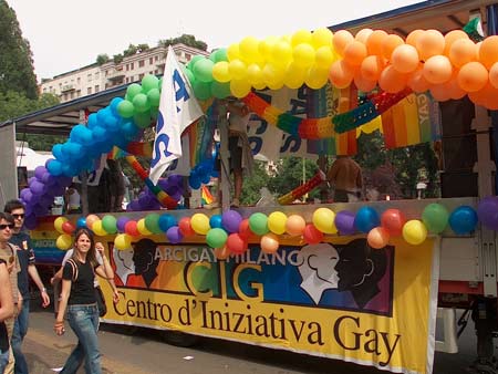 CRHISTOPHER STREET DAY: DOPO ROMA IL PRIDE SBARCA A MILANO - pridemilanoF3 - Gay.it Archivio