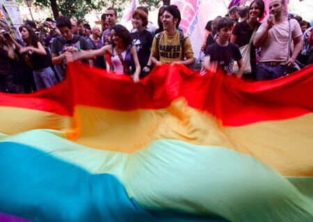 L'atmosfera del Napoli Pride - pridenapoli2010video - Gay.it Archivio
