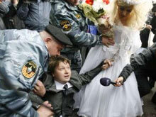 Russia: 83 arresti al Gay Pride negato - priderussia09BASE - Gay.it Archivio