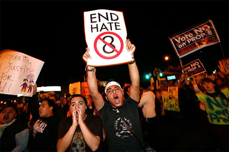 Poche le firme raccolte, niente referendum contro la Prop8 - prop8 2010F1 - Gay.it Archivio