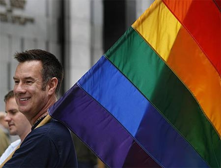 La Prop8 è incostituzionale: esultano California e Hollywood - prop8 incostituzionaleF4 - Gay.it Archivio