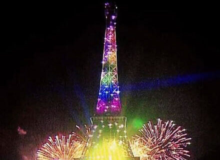 Bandiera rainbow? No, omaggio a Mandela - rainboweiffelBASE 1 - Gay.it Archivio