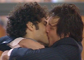 RANIERO: BELLO E DANNATO - ranierogfF4 - Gay.it Archivio