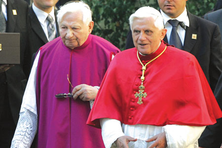 Pedofilia, lo scandalo travolge i Ratzinger - ratisbona abusiF3 - Gay.it Archivio