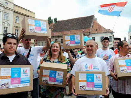 Croazia, referendum dice "sì" al bando costituzionale delle unioni gay - referendum croazia - Gay.it Archivio