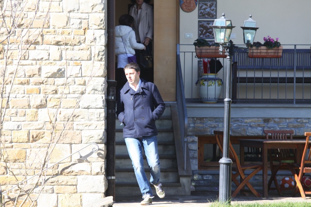 Tornano le Sentinelle in Piedi, questa volta anche sotto casa di Renzi - renzi pontessieve - Gay.it Archivio