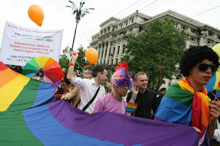 Soltanto in 150 al Gay Pride rumeno - romania2011F1 - Gay.it Archivio