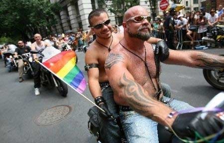 Roma pronta per il suo Pride: ecco quello che dovete sapere - romapride2012F3 - Gay.it Archivio