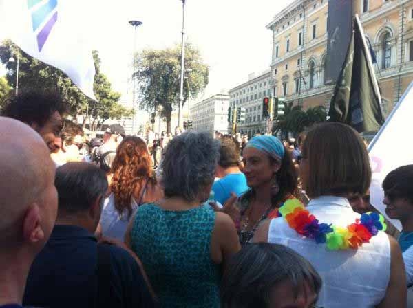 In 150mila a Roma: "Il Pride è il nostro 25 aprile" - romapride2012 finaleF2 - Gay.it Archivio