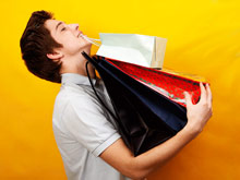 Iniziano i saldi: tutti pronti allo shopping sfrenato? - saldiBASE - Gay.it Archivio