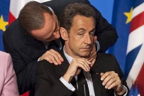 Sarkozy e Berlusconi gay e muscolosi in un anime giapponese - sarkozy euro 2051480b - Gay.it Archivio