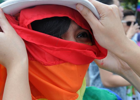 Sciopero generale: le associazioni lgbt in piazza con i sindacati - scioper generale2 - Gay.it Archivio