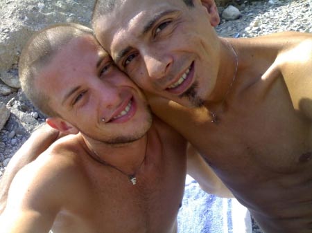 Francesco e Manuel chiedono asilo politico alla Spagna - sciopero fame coppiaF6 - Gay.it Archivio
