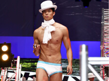 Moda: l’occidente che sveste l’oriente - singapore fashionBASE - Gay.it Archivio