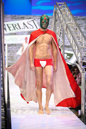 Moda: l’occidente che sveste l’oriente - singapore fashionF4 - Gay.it Archivio