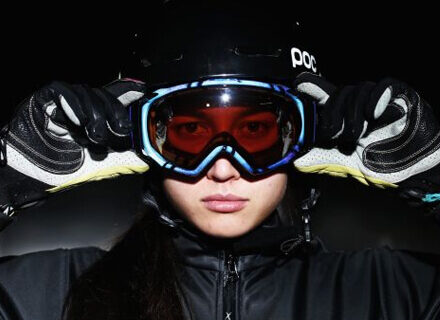 La snowboarder che sfida Sochi con i vestiti anti-discriminazione - snowborder australiana 1 1 - Gay.it Archivio