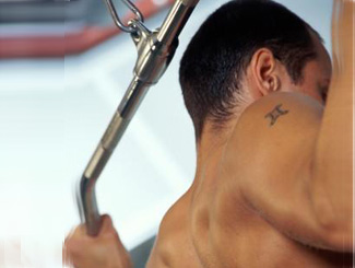 Fitness, i segreti del tuo successo - spallefitness BASE - Gay.it Archivio