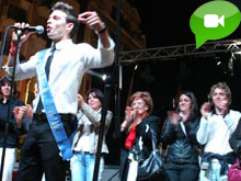 Mister Gay Europe al Palermo Pride sul palco con la famiglia - spatolafamiglia BASE - Gay.it Archivio