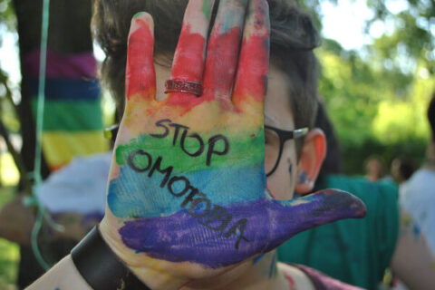 L'omofobia aumenta il rischio di infezioni da HIV: lo dice uno studio - stop omofobia bullismo 1 1 - Gay.it Archivio