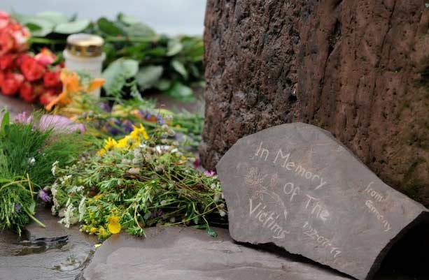 Strage di Oslo: contro i gay e "l'eccesso di egualitarismo" - strage osloF3 - Gay.it Archivio