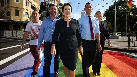 Saranno cancellate strisce rainbow da strada di Sydney: pericolose - strisce rainbow sydneyF1 - Gay.it Archivio
