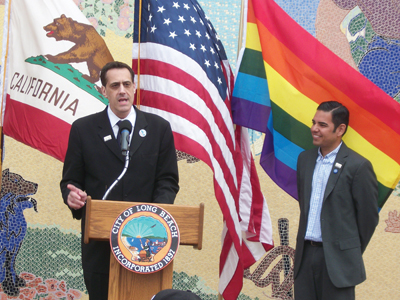 Dopo Verona, Stuart Milk a Napoli per promuovere il Pride - stuart milk napoli1 - Gay.it Archivio