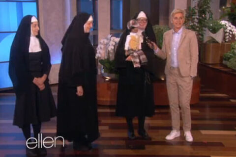 E The Ellen Show prende in giro Suor Cristina e TVOI - suor cristina ellen - Gay.it Archivio