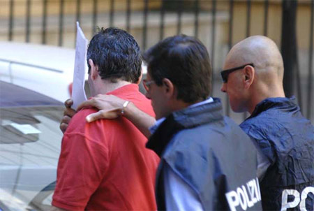 "Svastichella agì con ferocia solo perché i due erano gay" - svastichella attaccaF2 - Gay.it Archivio