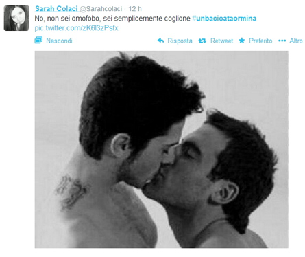 Taormina: "Che schifo i baci gay". La rete esplode: #unbacioataormina - taormina bacio1 - Gay.it Archivio