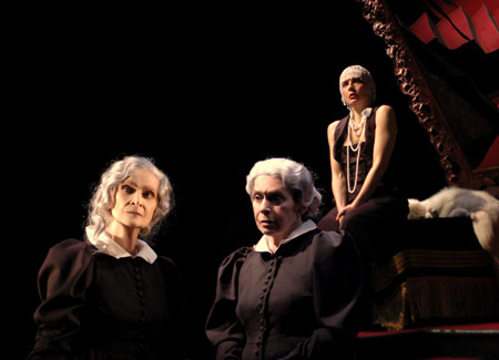 Il teatro riparte dai gay - teatro 09F3 - Gay.it Archivio