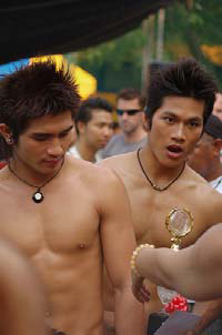 La Thailandia discute un testo sulle unioni civili: primo caso in Asia - thailandiaF7 - Gay.it Archivio