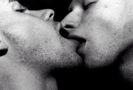 APERTE O CHIUSE? AH, QUESTE COPPIE! - tradimentoF3 - Gay.it Archivio