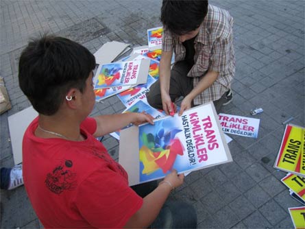 Istanbul: il Trans Pride si unisce alle proteste di Gezi Park - trans gezi parkF2 - Gay.it Archivio