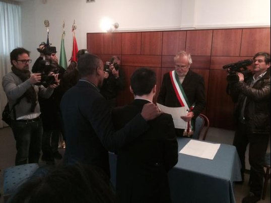 Fiumicino, trascritto il matrimonio di Claudio e Santos - trascrizioni fiumicino1 - Gay.it Archivio