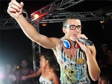 Hai la musica nel sangue? Salva delle vite! - tucisavesBASE - Gay.it Archivio