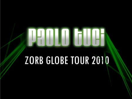 Arriva lo Zorb Globe Tour, lo show all'interno di una sfera - tucizorb3 - Gay.it Archivio