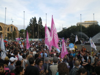 Scarsa partecipazione per Uguali, disertata anche dai media - ugualimanifestazioneroma8 - Gay.it Archivio