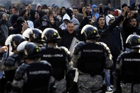 Serbia: Gay Pride a Belgrado il 2 ottobre - ultraserbiaF2 - Gay.it Archivio